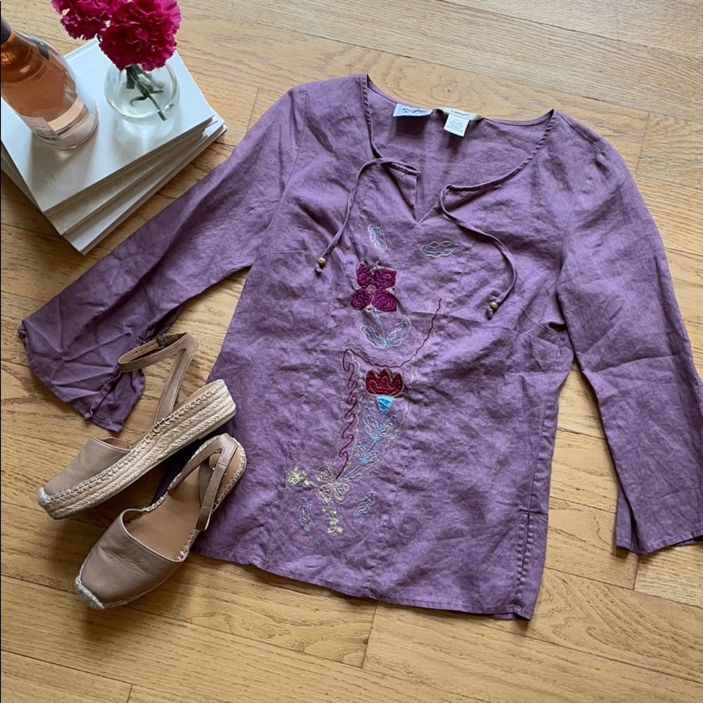 {Edward Irish Linen} Lilac Top w/ Embroidery
